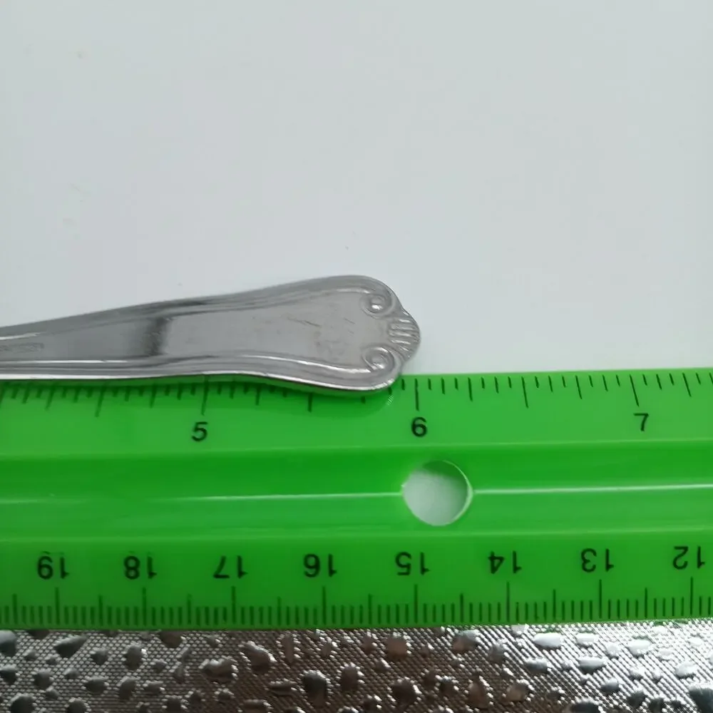 8X Tsp TOWLE Supreme STUART SHELL Stainless Teaspoons